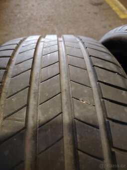 225/40/18 letní Bridgestone.6.5mm