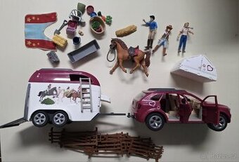 SCHLEICH - AUTO S PŘÍVĚSEM DOBRODRUŽSTVÍ S AUTEM 42535