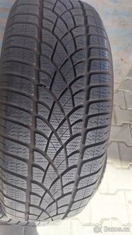 Prodám 2 x zimní pneu Dunlop 205/60/16