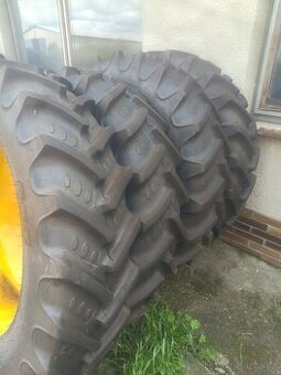 Prodám kultivační kola na JCB fastrack