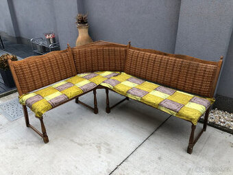 Dřevěná kuchyňská rohová lavice. 178x138cm