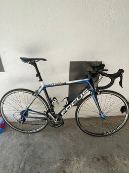 Silniční kolo Focus Cayo 2.0