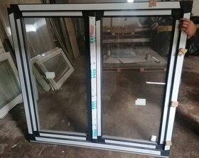 Dvoukřídlé okno - dvojsklo, otevíravé + ventilačka