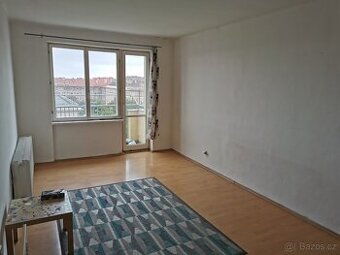 Světlý byt po 2+1 Hlavní třída, Poruba