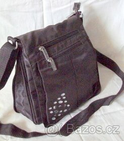Crossbody KABELKA 26x27cm nastavitelná