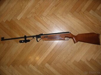 Slavia 631 rok 1987 s laserovým modulem