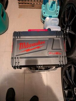 Milwaukee Fuel akumulátorový rázový utahovák m18 fiw2f12-OX