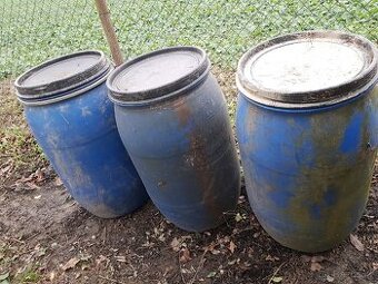 Prodám tři plastové sudy 220l