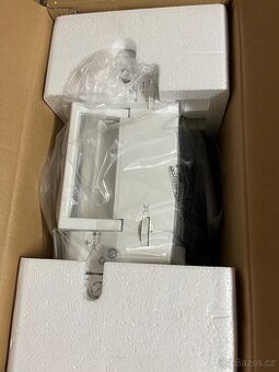 Šicí stroj , Leader street art 270