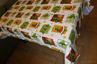 Vánoční ubrus 178cm x 132cm -zcela nový