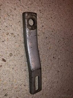 ČZ 125 175 250 476 477 471 záchyt reakce brzdy