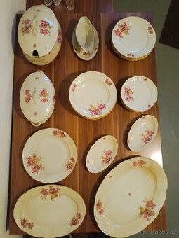 Porcelánový servis EICHWALD a Broušené skleničky