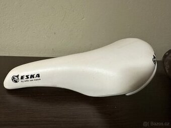 ESKA SEDLO Nové