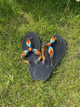 Pantofle žabky s ozdobnými barevnými korálky