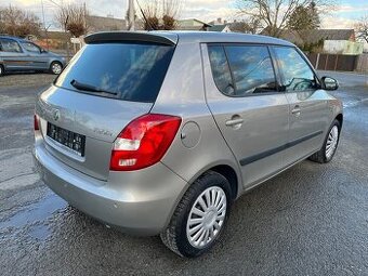 ŠKODA FABIA 1. 4 MPI SERVISNÍ KNIHA 139.900 km