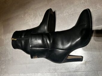 Dámské jarní boty Tommy Hilfiger vel 40