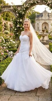 KRÁSNÉ BÍLÉ SVATEBNÍ ŠATY vel.36/38