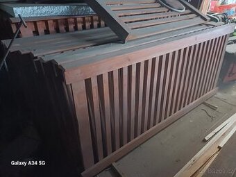 Plotové díly dřevěné cca 45 metrů délky výška 130 cm