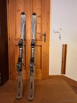 Carvingové lyže Atomic vel.160