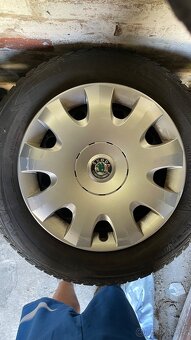 Zimní kola R 15 -195/65 s poklicemi...