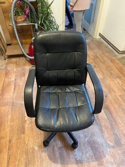 Kancelářské křeslo