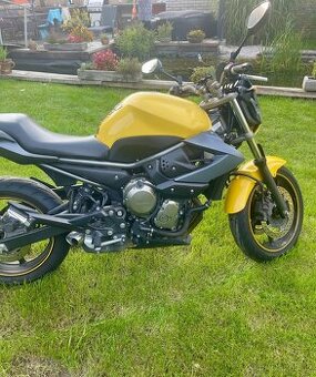 Yamaha XJ6