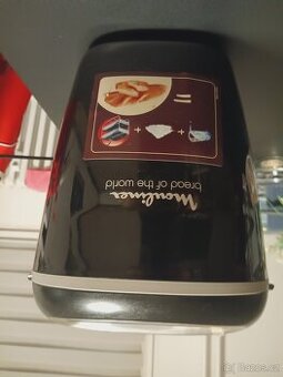Domácí pekárna Moulinex