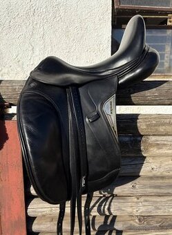 Drezurní sedlo Equiline typ Dynamic