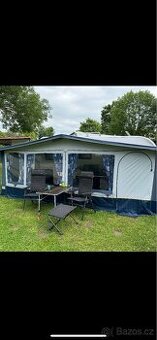 Předstan na karavan Brand