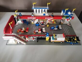 LEGO 6395 Victory Lap Raceway