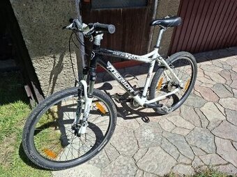 Merida Juliet 500 dámské 26" kola, 20" rám, Deore+XT