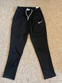 Nové sportovní kalhoty Nike 2.0 Dri-fit vel. M