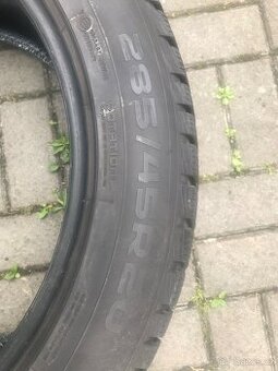Zimni pneu nokian 285/40R20