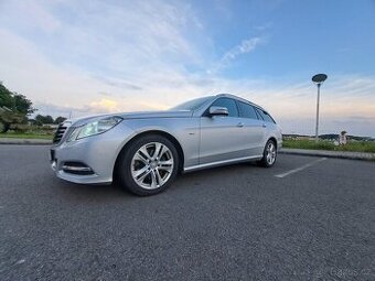 Mercedes Benz E 350 CDI 4 Matic 7g tronic avandgarde
