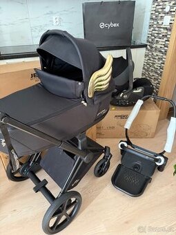 Cybex ePriam 5.0 by Jeremy Scott – Wings (limitovaná edice)