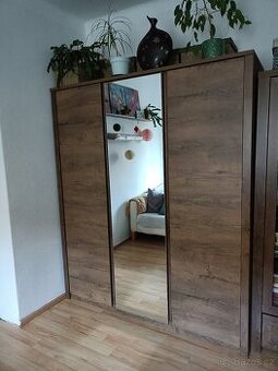 Šatní skříň Vedde, Jysk