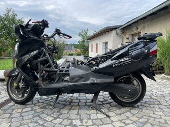SUZUKI Burgman 650 Executive