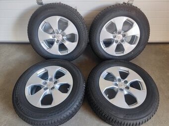 Toyota RAV4 R17 zimní alu 5x114,3 R17 225/65/17 nepoužito