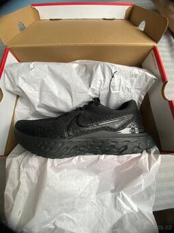 Prodám běžecké boty NIKE, TOP model ...