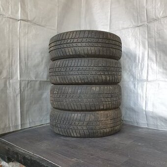 Zimní pneumatiky Barum 195/65 R15 č. AP162