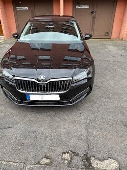 Škoda superb 2,0 TDi sedan/limuzína