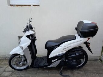 Yamaha Xenter 150, 2014, výborný stav, po servisu