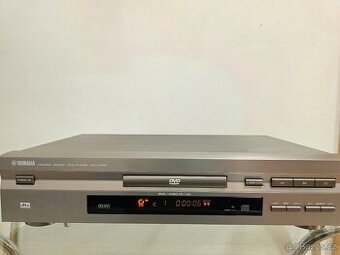 Yamaha DVD-S796