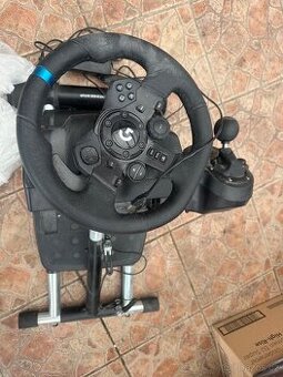 Volant na PC/PS4/PS5