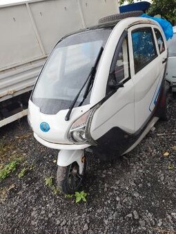 Elektrická tříkolka