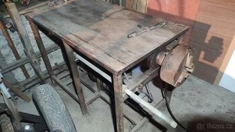 Prodám elektromotor s převodovkou