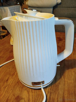 Rychlovarná konvice Tefal