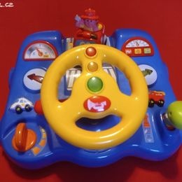 Autíčko na baterii,hrající volant,auta