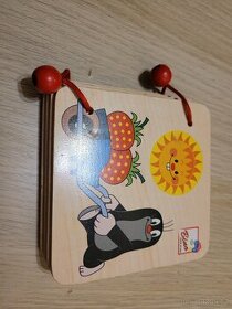 Drevena knizka s krteckem