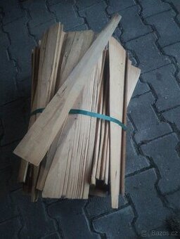 Dřevěný štípaný šindel smrkový délky 50 cm kónický